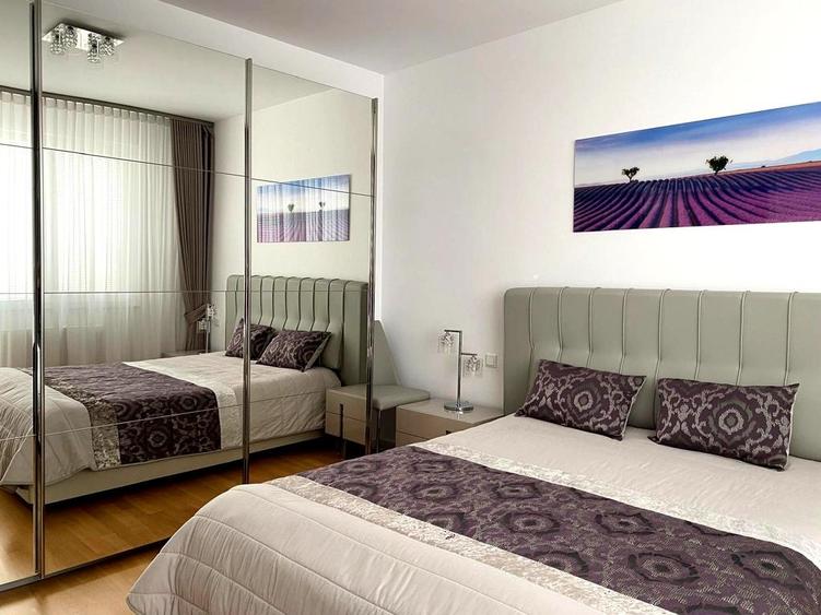 Apartament cu 3 camere semidecomandat în Polonă