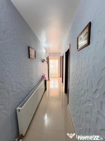 Casă cu 5 camere cu Teren 157 Mp în Central