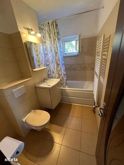 Apartament cu 2 camere semidecomandat în Girocului