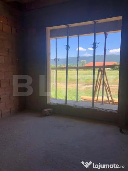 Casă cu 3 camere cu Teren 610 Mp în Cristian