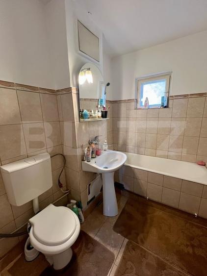 Apartament 2 camere, centrala si AC, zona Rond cartier Rovine - 9