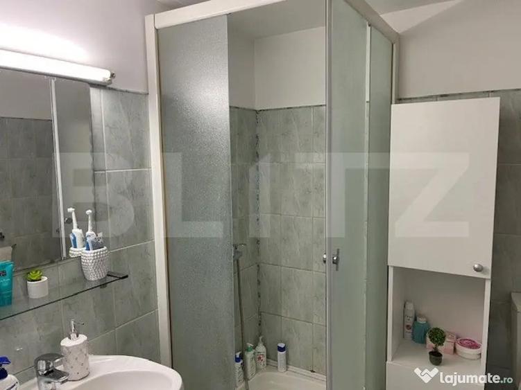 Casă cu 5 camere cu Teren 426 Mp în Lăpuș Argeș