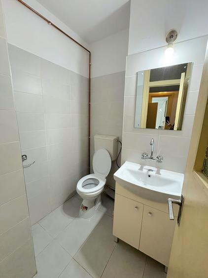 Apartament cu 3 camere în Semicentral