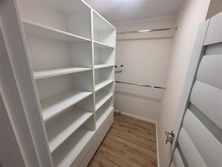 Apartament cu 2 camere decomandat în Tudor