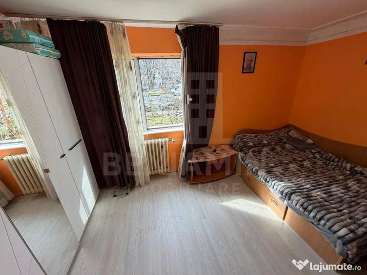 Apartament cu 2 camere semidecomandat în Craiovița Nouă
