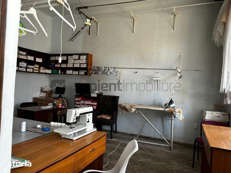 Apartament la casa cu 4 camere si acces auto, ultracentral - 2