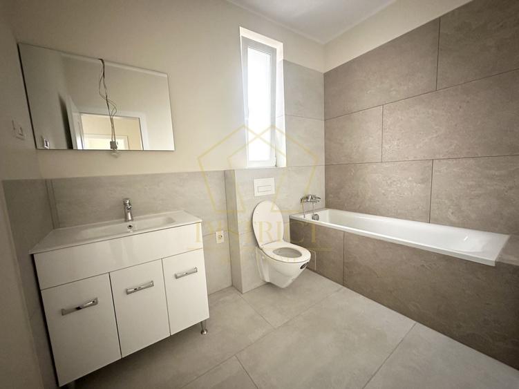 Duplex cu 4 camere cu Canalizare în Giroc