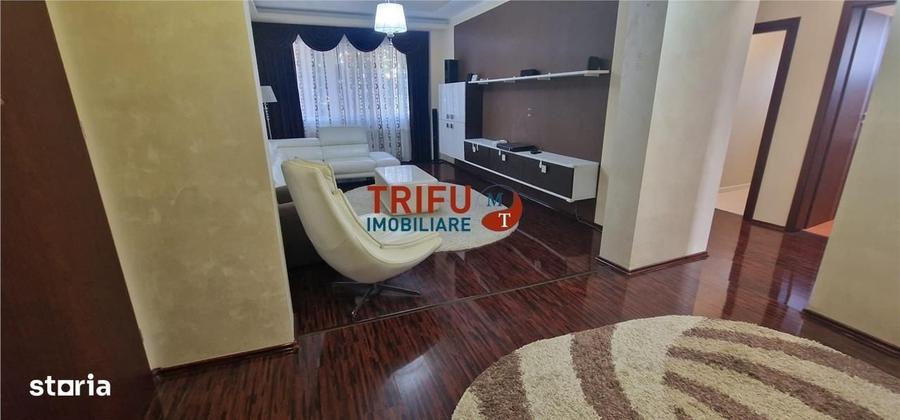 Apartament cu 4 camere decomandat în Cetate