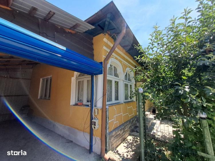 Casă cu 4 camere în Davidești