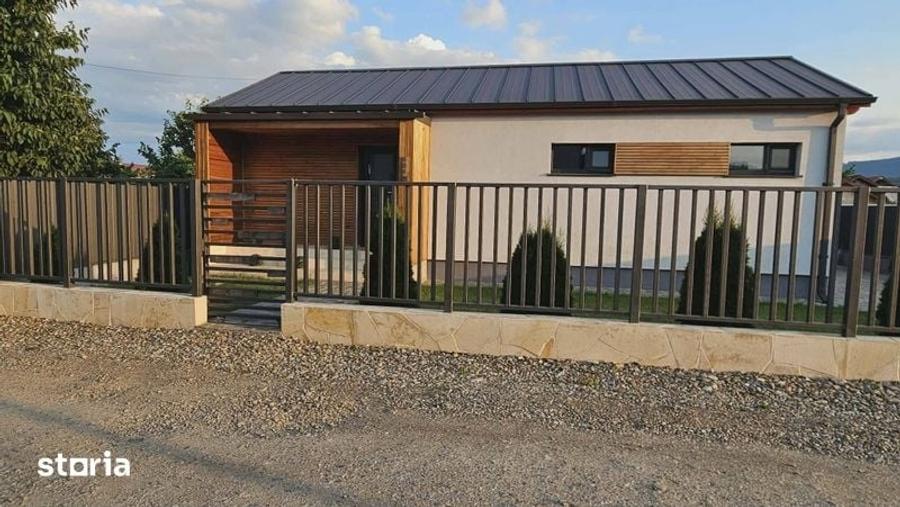 Casă cu 3 camere cu Teren 78 Mp în Central
