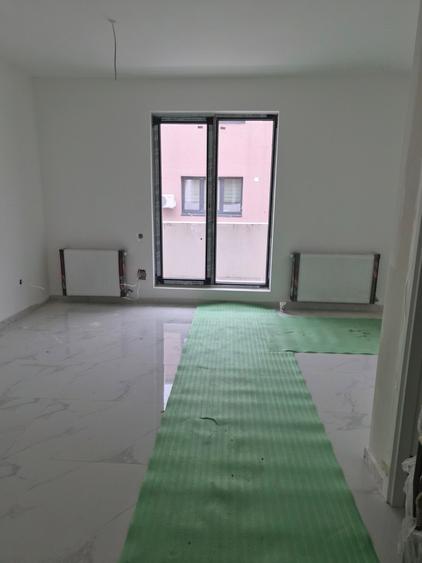 Garsonieră decomandată în Haliu