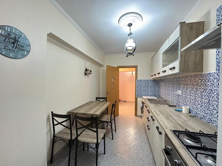 Apartament cu 2 camere decomandat în Mazepa 2