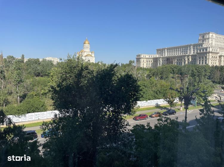 Apartament cu 3 camere decomandat în Centrul Civic