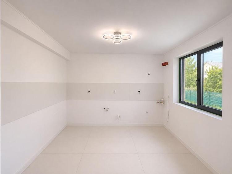 Casă cu 4 camere în 1 Decembrie