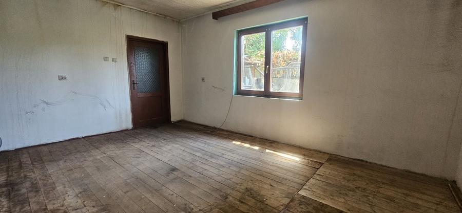 Casă cu 4 camere în Bălanu