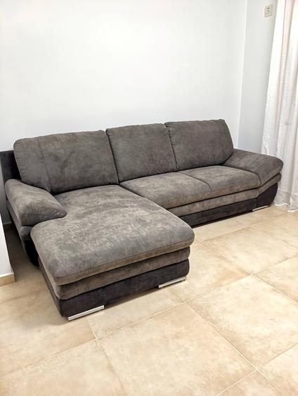 Apartament cu 3 camere decomandat în Titan