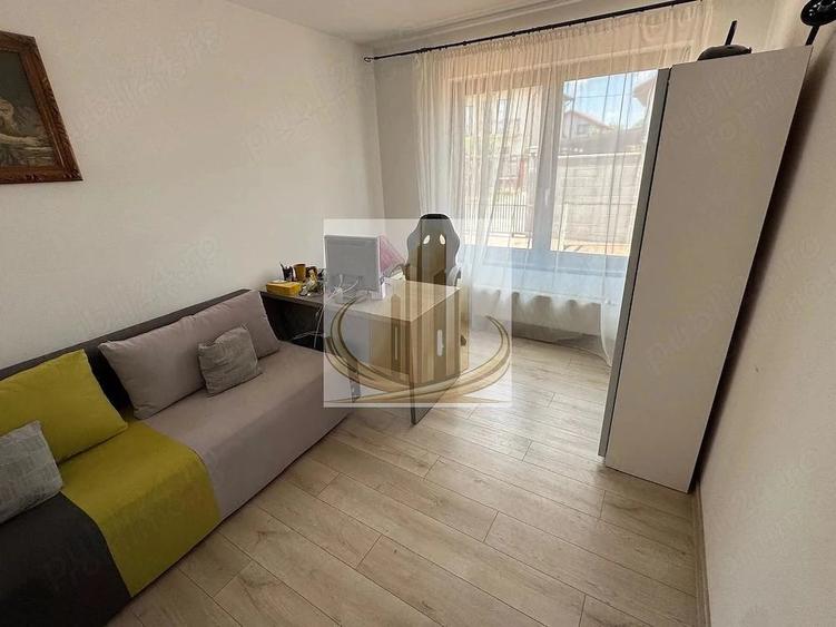 Casă cu 2 camere cu Teren 697 Mp în Săcălaz