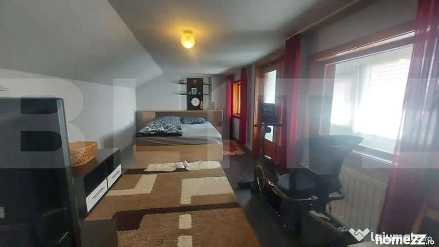 Casă cu 5 camere cu Teren 4427 Mp în Vâlcele