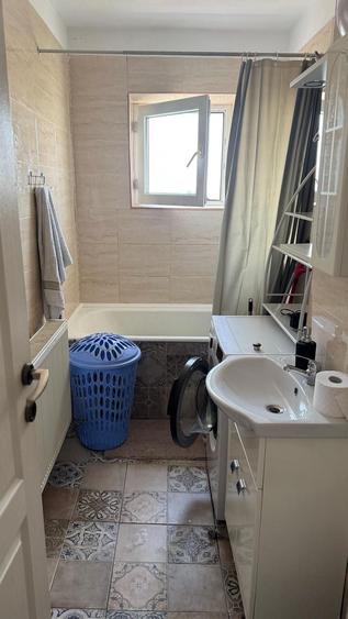 Apartament cu 2 camere decomandat în Sărata