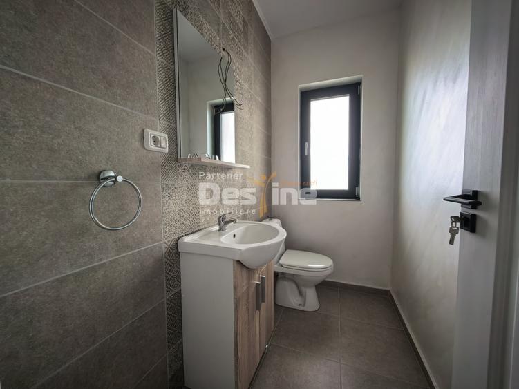 Casă individuală cu 3 camere cu Canalizare în Lunca Cetățuii