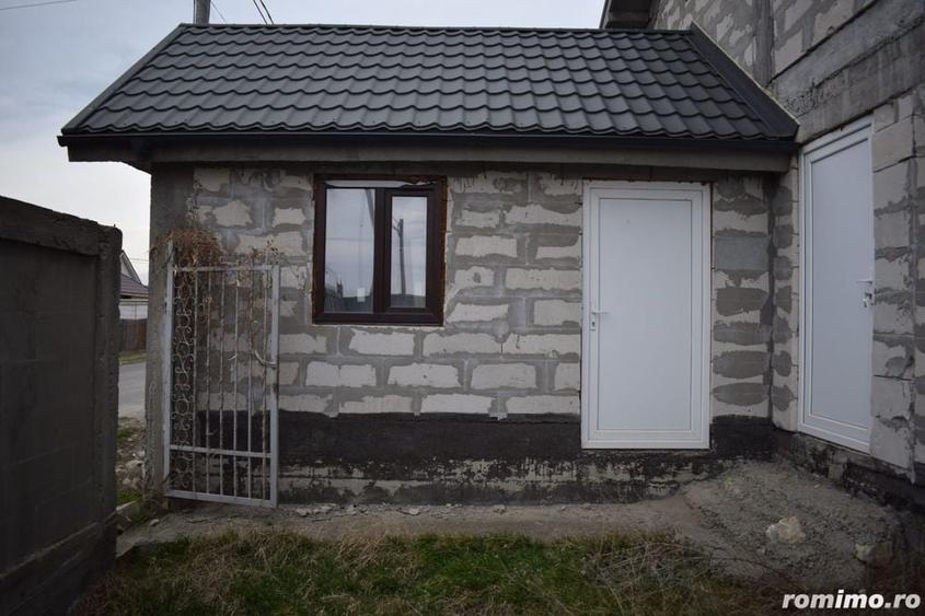 Casă cu 5 camere cu Teren 300 Mp în Lumina