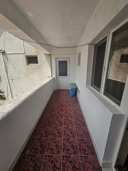 Apartament cu 3 camere decomandat, mobilat în Zorilor