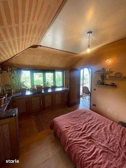 Casă cu 3 camere cu Teren 1100 Mp în Central