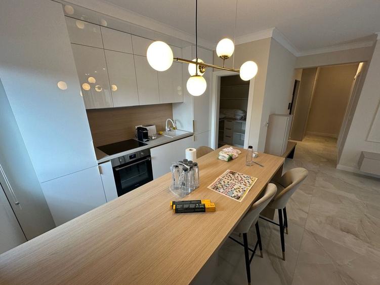 Apartament cu 2 camere decomandat în Lipovei