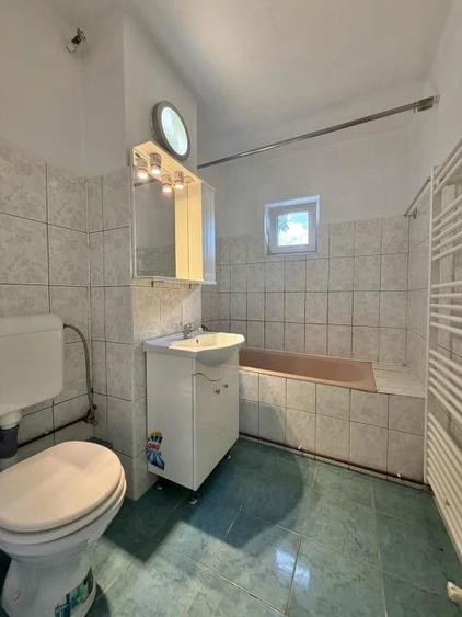 Apartament cu 2 camere decomandat în Soarelui