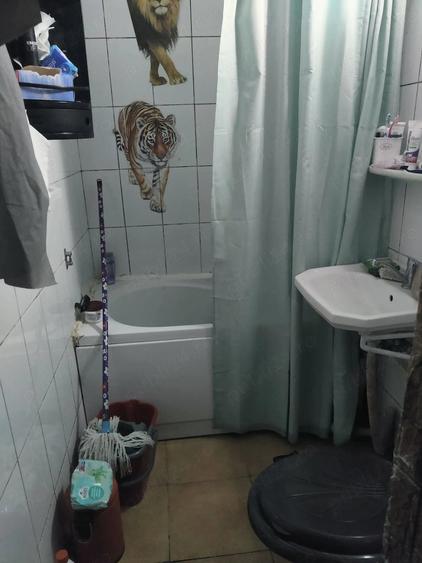 Garsonieră decomandată în Central