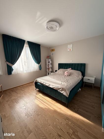 Casă cu 5 camere cu Teren 550 Mp în Tulucești