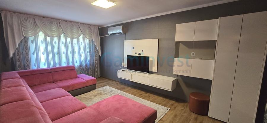 Apartament cu 3 camere decomandat în Nufărul