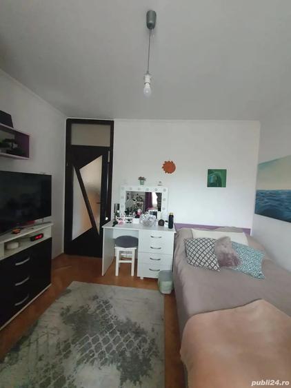 Apartament cu 2 camere decomandat, mobilat în Central