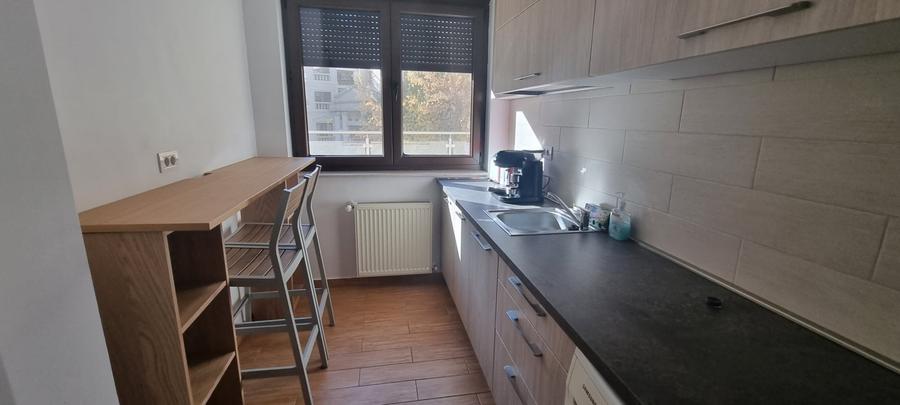Apartament cu 3 camere decomandat în Herăstrău