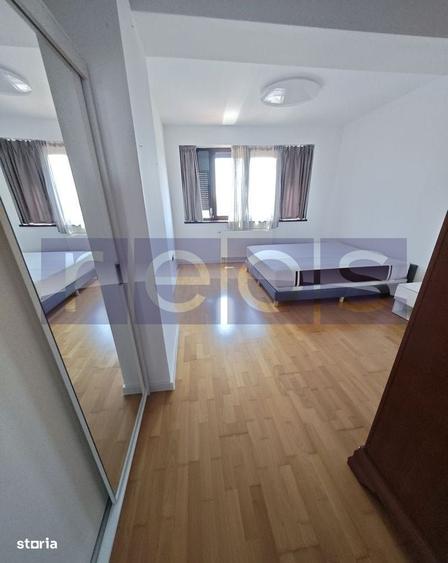 Apartament cu 3 camere decomandat în Foișorul de Foc