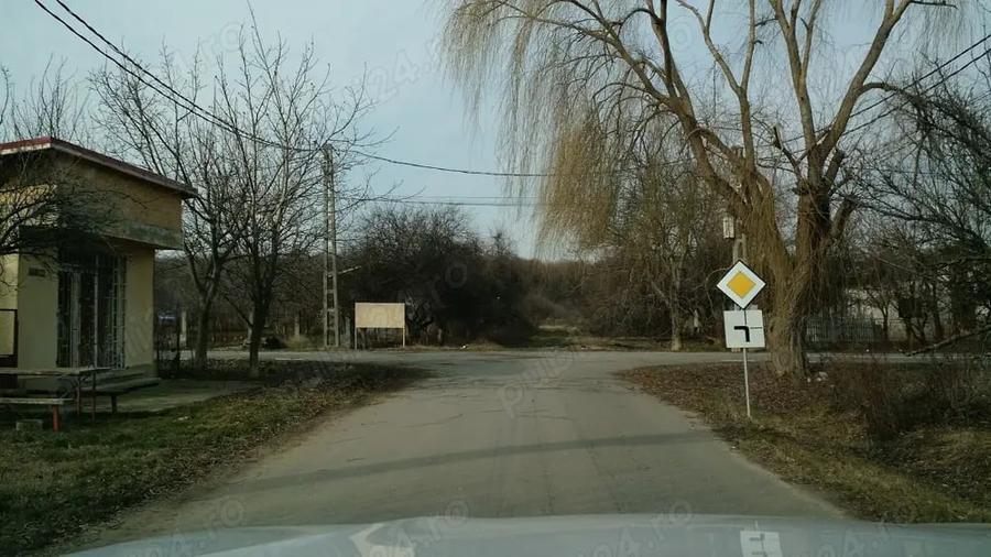 Teren de 3050 mp, în Ordoreanu