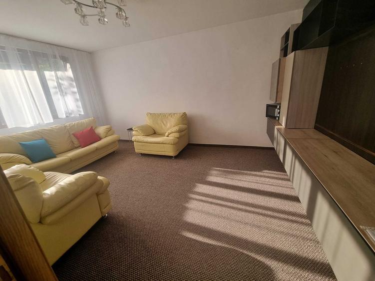 Apartament cu 2 camere decomandat în Brâncoveanu