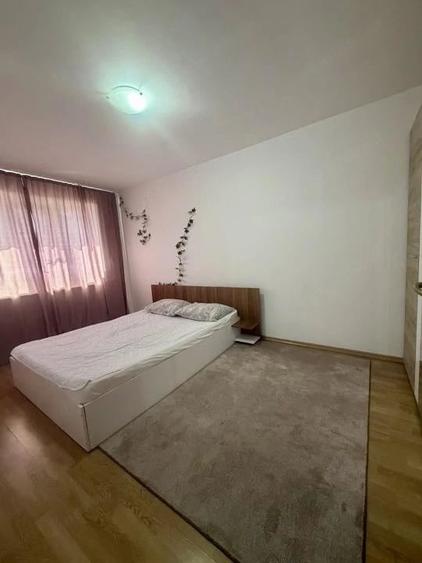 Apartament cu 2 camere semidecomandat în UMT