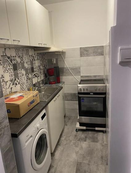 Garsonieră decomandată în Lucrețiu Pătrășcanu