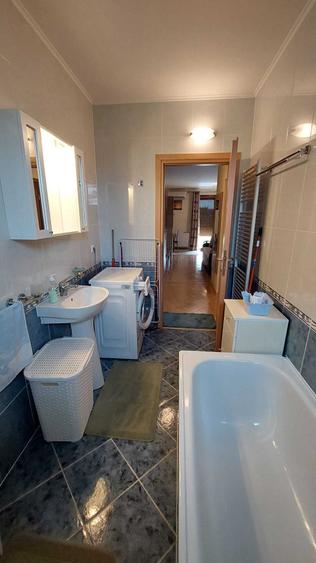 Apartament cu 2 camere decomandat în Carpați 2