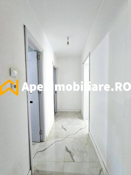 Apartament cu 3 camere decomandat, mobilat în Alexandru Obregia