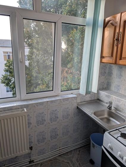 Apartament cu 2 camere decomandat în Florești