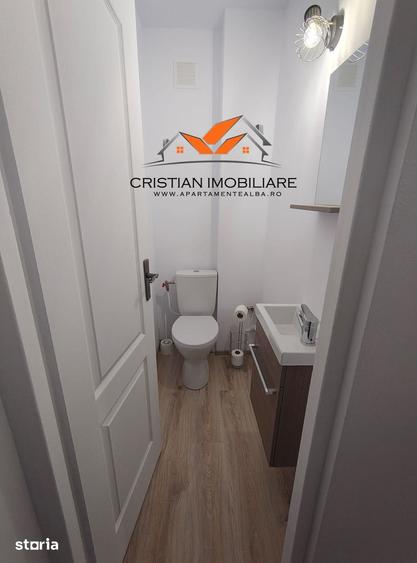 Apartament cu 3 camere semidecomandat în Cetate