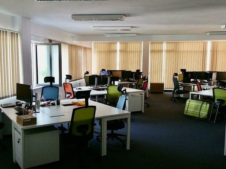 Spațiu comercial, de 1,590 mp, în Ultracentral