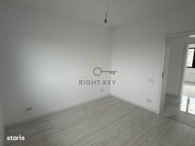 Casă cu 4 camere în Olteni