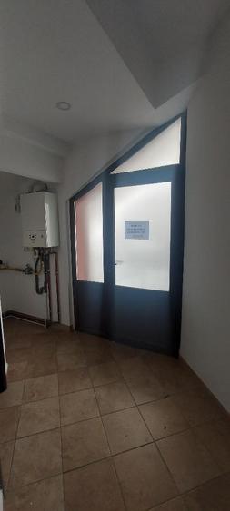 Birou, de 15 mp, în Milcov