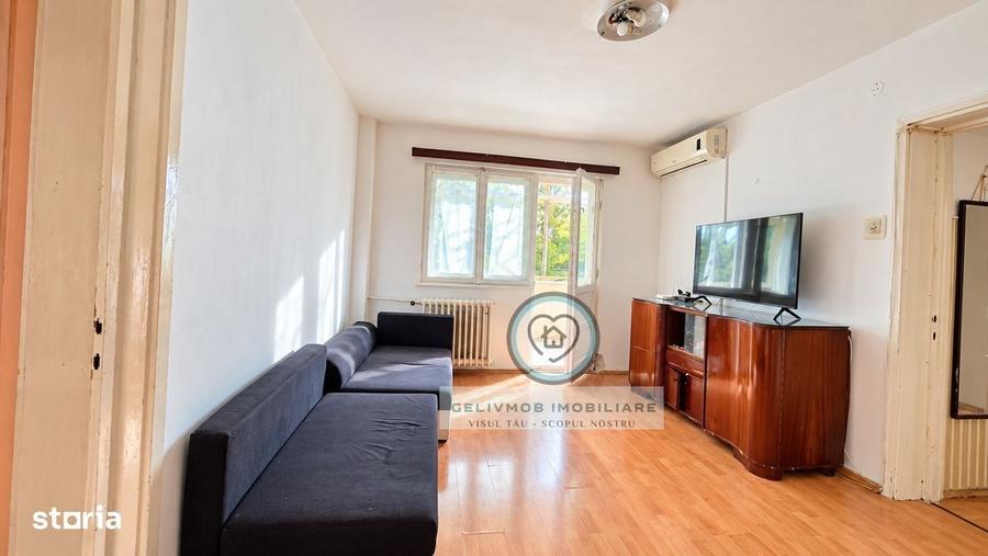 Apartament cu 3 camere semidecomandat în Nord