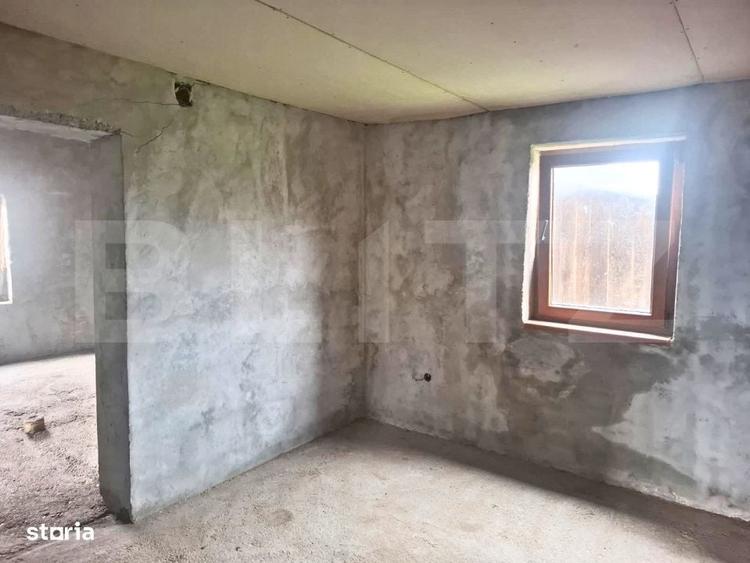 Casă cu 3 camere în Costești