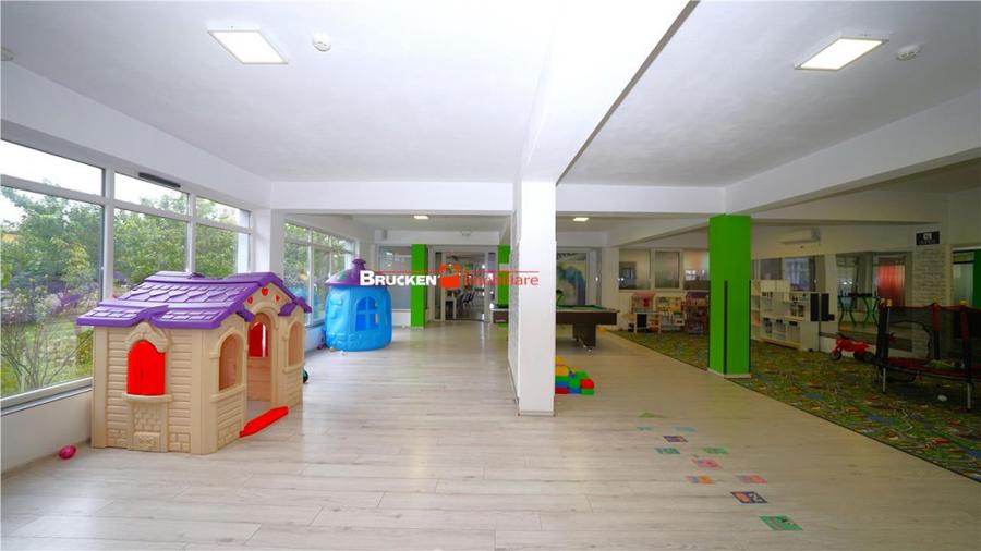 Cladire multifunctionala cu piscina premium in centru... - 13
