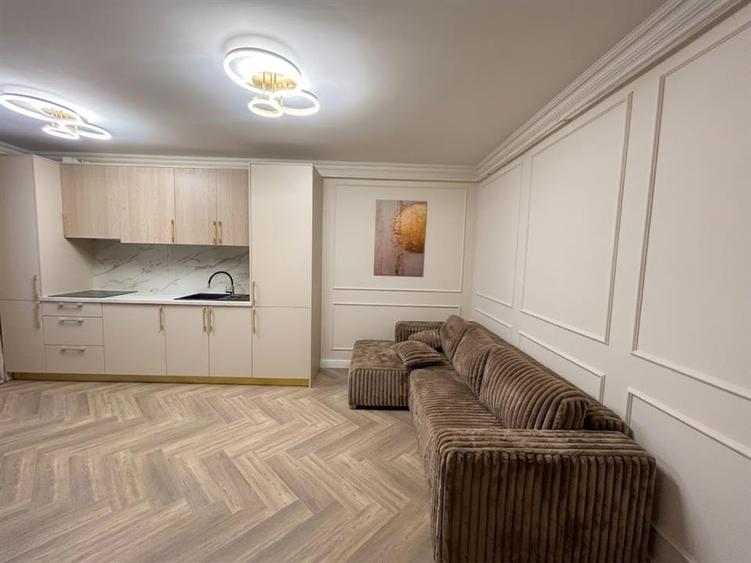 Apartament cu 2 camere decomandat, mobilat în Ipotești